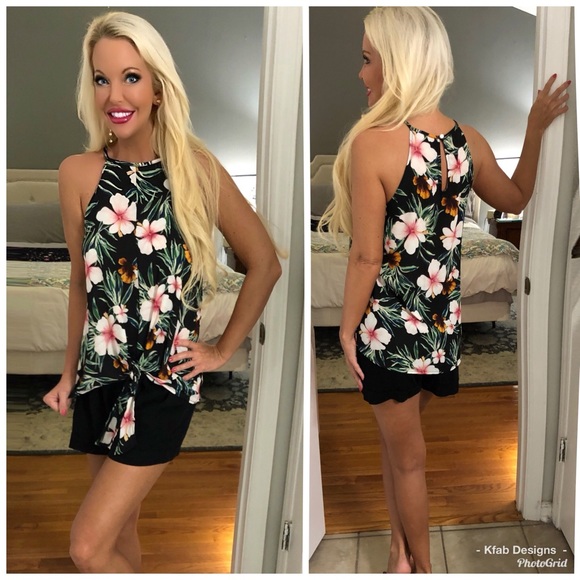 ๐LAST 1! Tropical Floral Print Hem Tie Top-3left - Picture 4 of 6